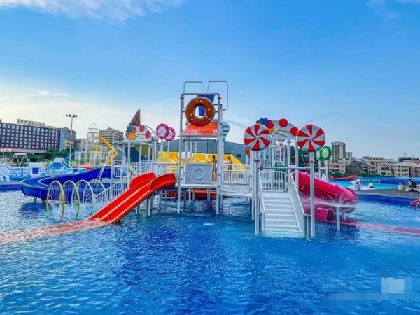 水樂(lè)園水寨